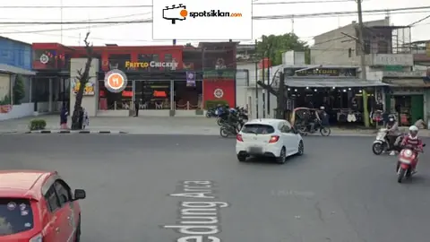 Billboard 5 × 10 m di Jl. Gedung Arca (Fritto Chichken Hm. Joni), Medan, Sumatera Utara