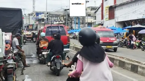 Billboard 5 × 10 m di Simp. Jl. Sutrisno dari Jl. AR Hakim, Pasar Sukaramai, Medan, Sumatera Utara