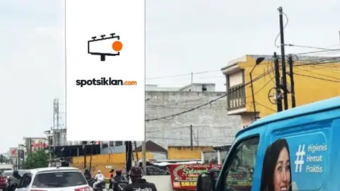 Billboard 4 × 8 m di Jl. Williem Iskandar (Depan Renjiro Ramen, Menuju Komplek Cemara Asri), Medan, Sumatera Utara