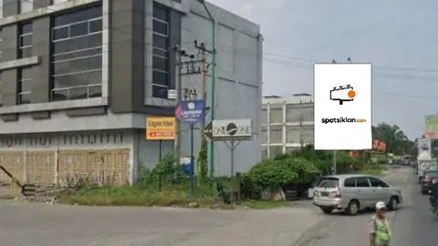 Baliho 4 × 6 m di Jl. Sumarsono (Area Depan Komplek Graha Helvetia), Medan, Sumatera Utara