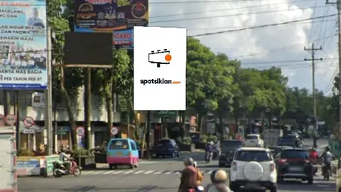 Baliho 6 × 4 m di Jl. Ahmad Yani (Simp. Pasar Kebonpolo), Magelang, Jawa Tengah