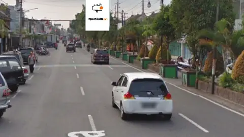 Baliho 4 × 6 m di Jl. Pemuda (Arah Pasar Muntilan), Kabupaten Magelang, Jawa Tengah