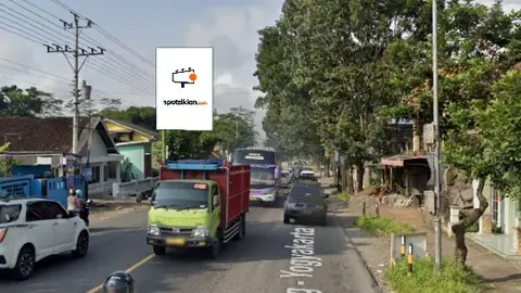 Baliho 4 × 6 m di Jl. Semarang-Yogyakarta (Temanggung, Depan PDAM Secang), Kabupaten Magelang, Jawa Tengah