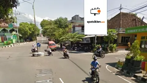Baliho 6 × 4 m di Jl. Dr. Sutomo (Pertigaan Jl. Timor), Magetan, Jawa Timur