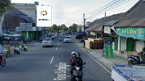 Baliho 4 × 6 m di Jl. Raya Plaosan (Pasar Plaosan), Magetan, Jawa Timur