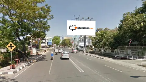 Billboard 5 × 10 m di Jl. Haji Bau (Arah dari Ratulangi), Makassar, Sulawesi Selatan