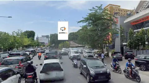 Billboard 5 × 10 m di Jl. Arief Rate (view H. Bau), Makassar, Sulawesi Selatan