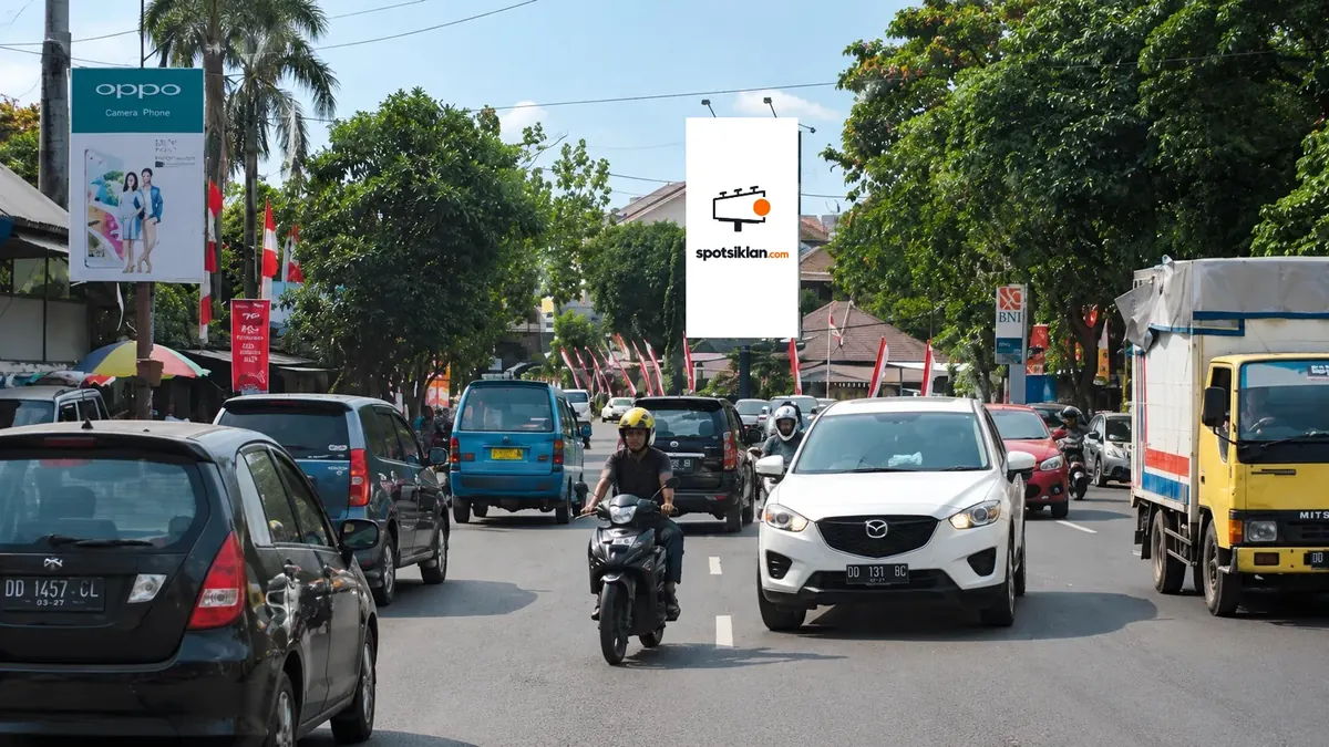Billboard 5 × 10 m di Jl. Arif Rate, Makassar, Sulawesi Selatan
