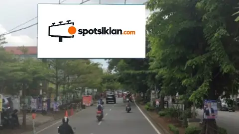 Bando Jalan 5 × 10 m di Jl. Pengayoman (Arah Mall Panakkukang), Makassar, Sulawesi Selatan