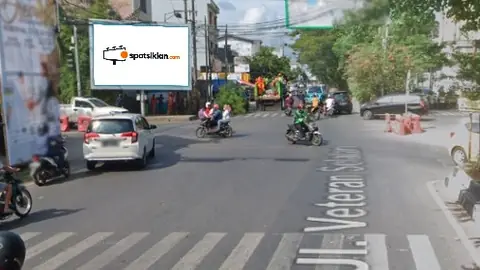 Baliho 6 × 4 m di Jl. Veteran Selatan (Arah ke Dinas Peternakan dan Kesehatan Hewan Provinsi Sulawesi Selatan), Makassar