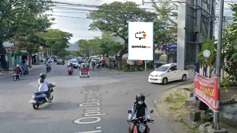 Baliho 6 × 4 m di Jl. Pajonga Dg. Ngalle (Opu Daeng Risadju), Makassar, Sulawesi Selatan