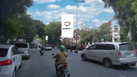 Billboard 5 × 10 m di Jl. Jaksa Agung Suprapto, Kota Malang, Jawa Timur