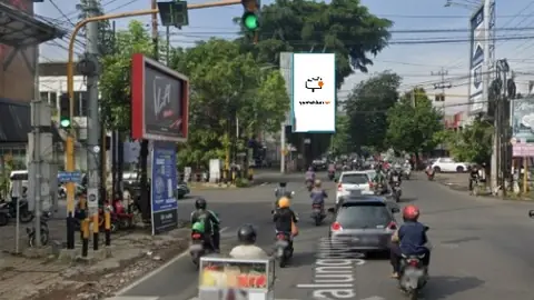 Billboard 8 × 4 m di Jl. Galunggung (Area Depan CIMB Niaga), Malang, Jawa Timur