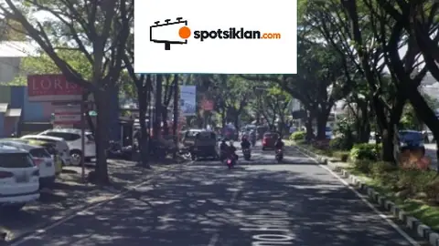 Billboard 5 × 10 m di Jl. Soekarno Hatta (Area Monumen Pesawat Terbang), Malang, Jawa Timur