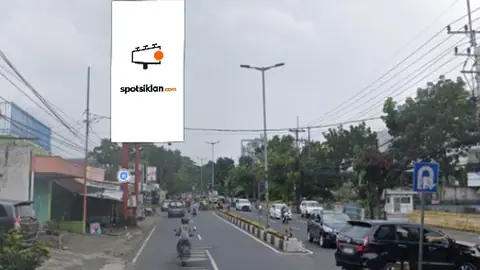 Billboard 10 × 5 m di Jl. Letjend S Parman (Sebrang Atria), Malang, Jawa Timur