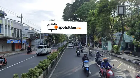 Bando Jalan 5 × 10 m di Jl. Ahmad Yani (Hadap Surabaya / Barat), Kota Malang, Jawa Timur