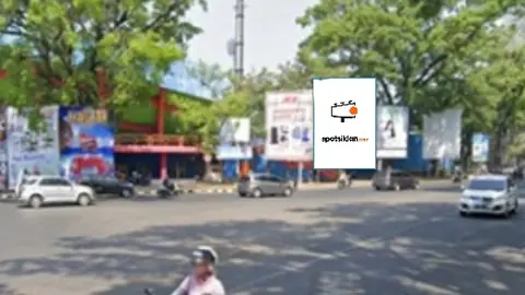 Baliho 4 × 6 m di Jl. Semeru (Area Stadion Gajayana Malang), Jawa Timur