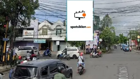 Baliho 4 × 6 m di Jl. Galunggung (Depan Bank CIMB Niaga (Galunggung)), Malang, Jawa Timur