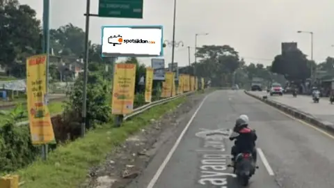 Billboard 4 × 8 m di Jl. Raya Lawang (Seberang Warung Nasi Ketan), Kabupaten Malang (unit 1), Jawa Timur