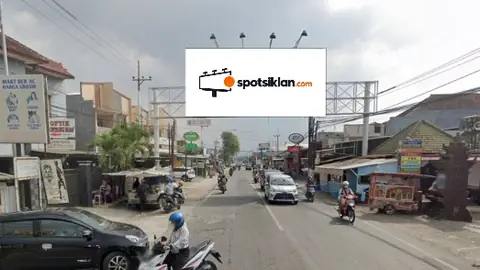 Bando Jalan 5 × 10 m di Jl. Raya Bugis (Hadap Bandara), Kabupaten Malang, Jawa Timur