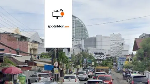 Billboard 5 × 10 m di Jl. Bethesda (Dekat Jalan Masuk Univ Sam Ratulangi), Manado, Sulawesi Utara