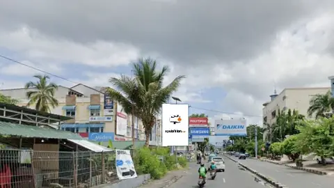 Baliho 4 × 6 m di Jl. Piere Tendeean (Dari Belakang Pegadaian), Manado, Sulawesi Utara