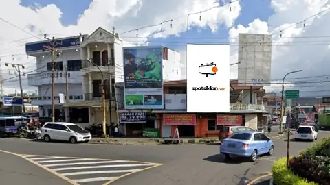 Baliho 4 × 6 m di Jl. Raya Tomohon (Dari Pertigaan Tondano), Manado, Sulawesi Utara