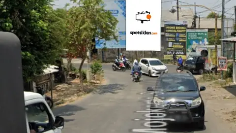 Baliho 6 × 4 m di Jl. Wringin Rejo (Arah CGV Cinemas Sunrise Mall), Kabupaten Mojokerto, Jawa Timur