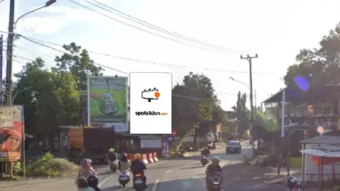 Baliho 4 × 6 m di Jl. Poros Maros-Soppeng (Simpang Jl. Hasanuddin), Sulawesi Selatan