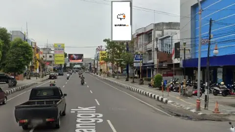 Billboard 4 × 8 m di Jl. Pejanggik (Depan BCA Menuju Taman Mayura), Mataram, Nusa Tenggara Barat