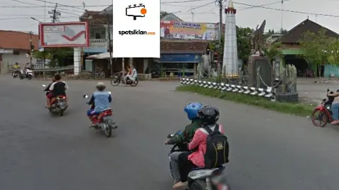 Baliho 2 × 4 m di Jl. Raya Ps Pace Nganjuk (Pasar Pahing Pace), Jawa Timur