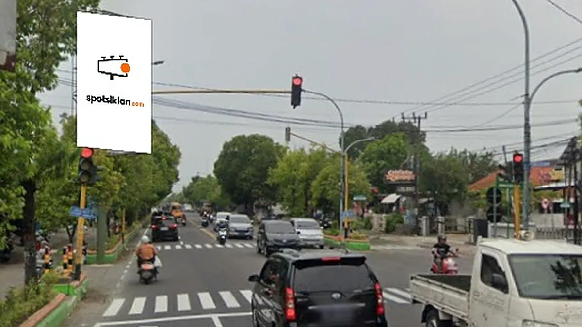 Baliho 4 × 6 m di Jl. Ahmad Yani 366 (Arah Stadion Ketonggo, Pasar Beran), Ngawi, Jawa Timur