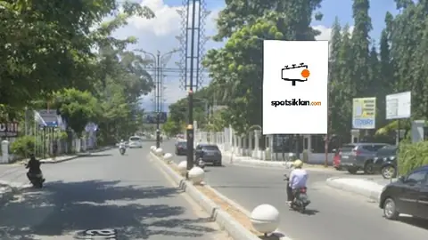 Baliho 6 × 4 m di Jl. Moh. Hatta (Depan Taman GOR Park), Palu, Sulawesi Tengah