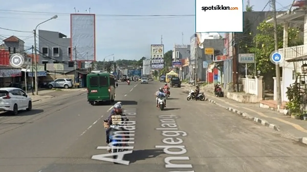 Baliho 4 × 6 m di Jl. Jendral Ahmad Yani (Dari arah Karang Tanjung menuju Pandeglang), Banten
