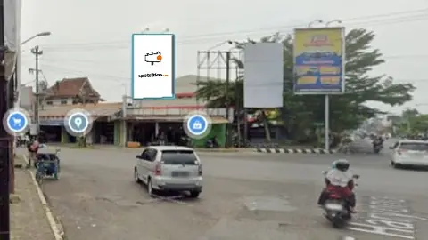 Baliho 6 × 4 m di Jl. MT. Haryono (Perempatan Padamara), Purbalingga, Jawa Tengah
