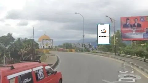 Billboard 8 × 4 m di Jl. Dr. Sutomo (Jembatan Marapalam), Padang, Sumatera Barat