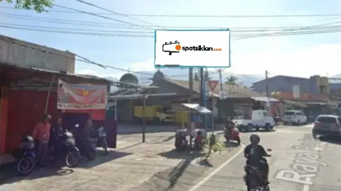 Billboard 4 × 8 m di Jl. Raya Bandar Buat (Setelah Update coffee and drink Cabang bandar Buat), Padang, Sumatera Barat