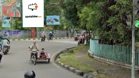 Baliho 6 × 4 m di Jl. H. Agus Salim (Samping Poslantas Rumah Potong), Padang, Sumatera Barat