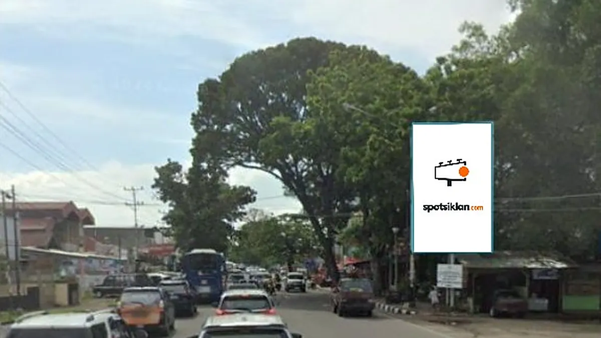 Baliho 6 × 4 m di Jl. Sawahan (Dari Arah Stasiun Padang Menuju ke Pasar Raya Padang), Sumatera Barat