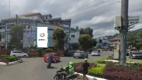 Baliho 6 × 4 m di Dari Arah Jl. Bundo Kanduang, Padang, Sumatera Barat