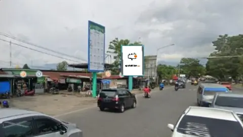 Baliho 6 × 4 m di Dari Jl. Sawahan menuju By Pass, Padang, Sumatera Barat