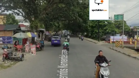 Baliho 4 × 6 m di Jl. Jati Adabiah (Arah Stasiun Pasar Alai), Padang, Sumatera Barat