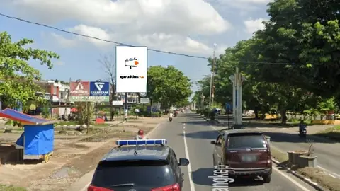Baliho 4 × 6 m di Jl. Hasanuddin Poros Pangkep-Makassar (Arah Kanaoengan), Pangkajene Dan Kepulauan, Sulawesi Selatan