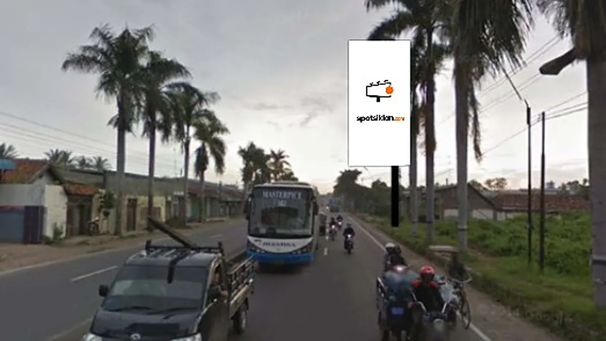 Billboard 10 × 5 m di Jl. Raya Tirto (Arah Jembatan Pencongan), Kabupaten Pekalongan, Jawa Tengah