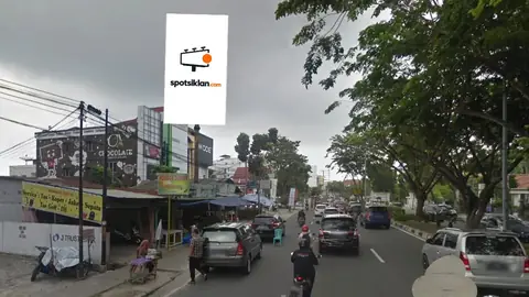 Billboard 5 × 10 m di Jl. Sudirman (Seberang Hotel Pangeran), Pekanbaru, Riau