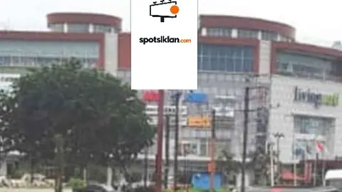 Billboard 5 × 10 m di Jl. Soekarno-Hatta (Sebelah Transmart), Pekanbaru, Riau