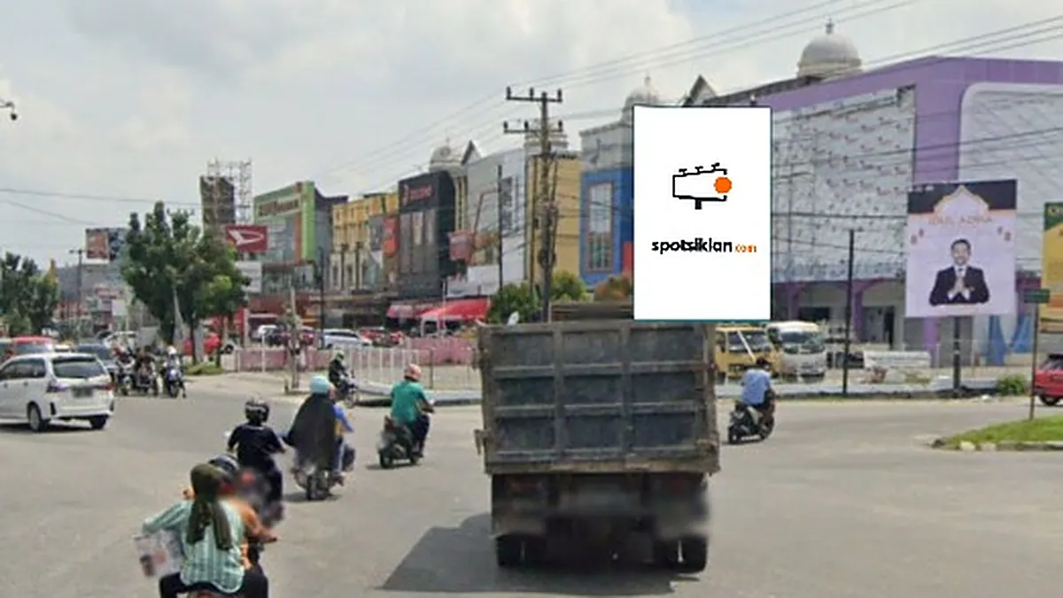 Baliho 4 × 6 m di Jl. HR. Soebrantas (Simp Jl. SM Armin Tabek Gandang), Pekanbaru, Riau