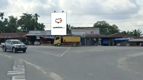 Baliho 4 × 6 m di Jl. Hangtuah Ujung (Area Simpang Jl. Imam Munandar Ujung), Pekanbaru, Riau