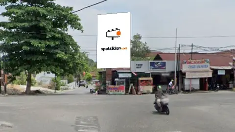 Baliho 4 × 6 m di Jl. Ronggo Warsito (Arah Hutan Kota Pekanbaru), Riau