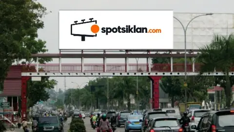 JPO 12 × 6 m di Jl. Sudirman (Depan GOR Pekanbaru, Arah dari Bandara), Riau